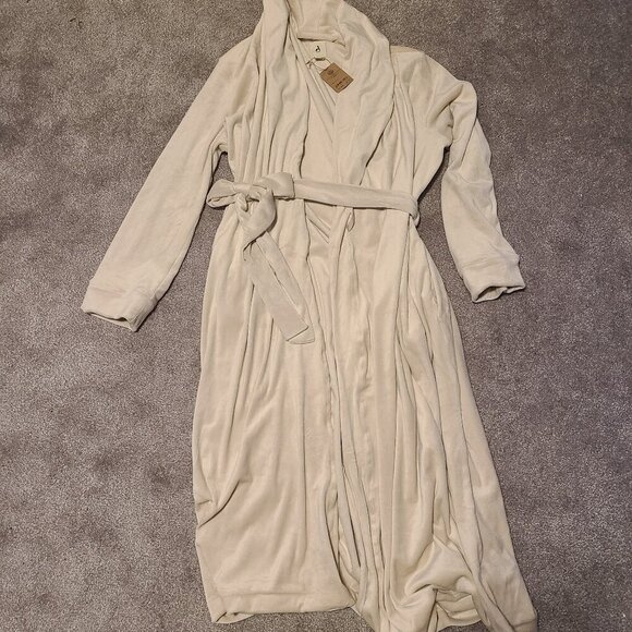 NWT Womans relaxed fit velour long robe - Picture 1 of 4